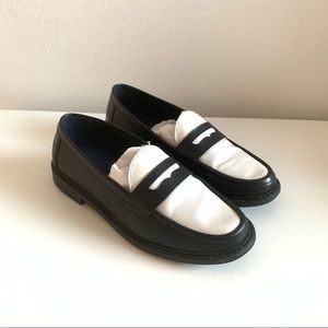 Cole Haan Loafer. Size 6.5